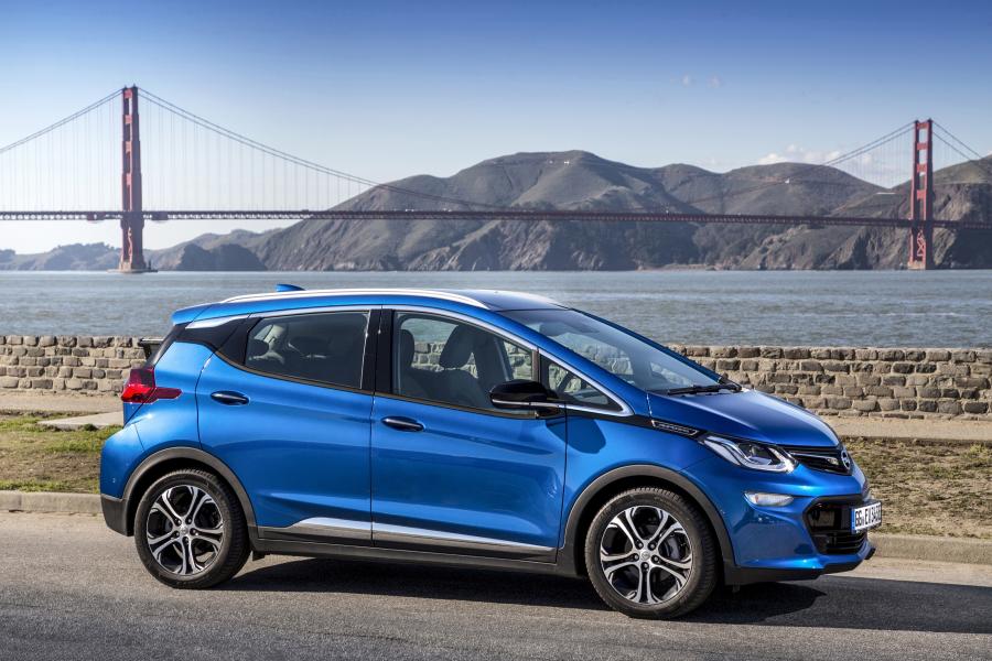  Opel Ampera-e 2017 года  (фото 1 из 23)